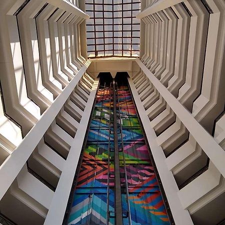 Art Hotel Transamerica Collection Porto Alegre Interieur foto The staircase of the library