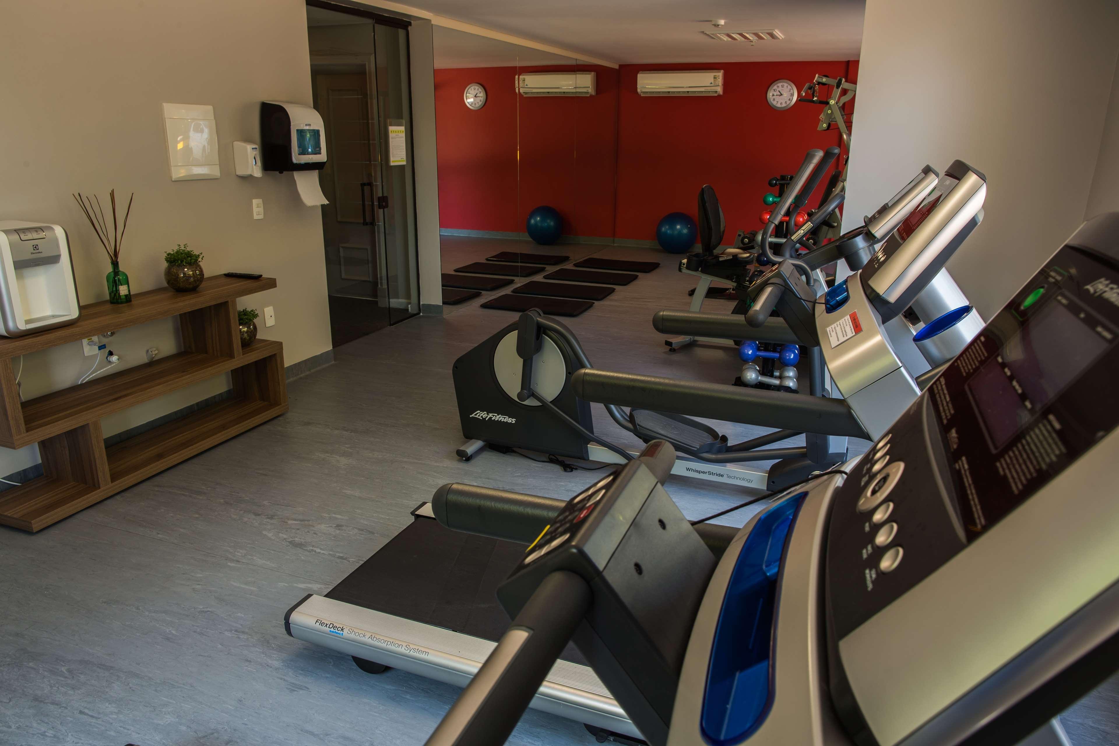Art Hotel Transamerica Collection Porto Alegre Buitenkant foto A gym in a hotel