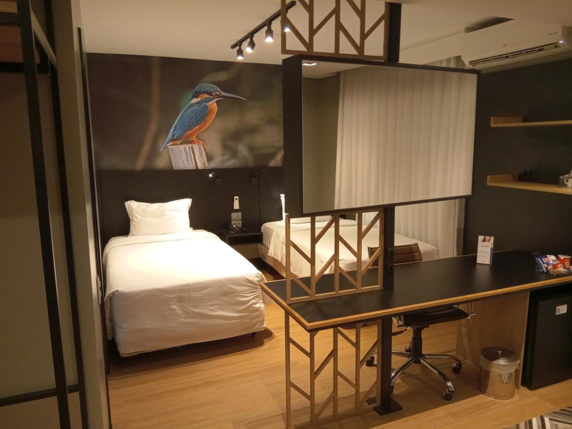 Art Hotel Transamerica Collection Porto Alegre Buitenkant foto A room at the hotel