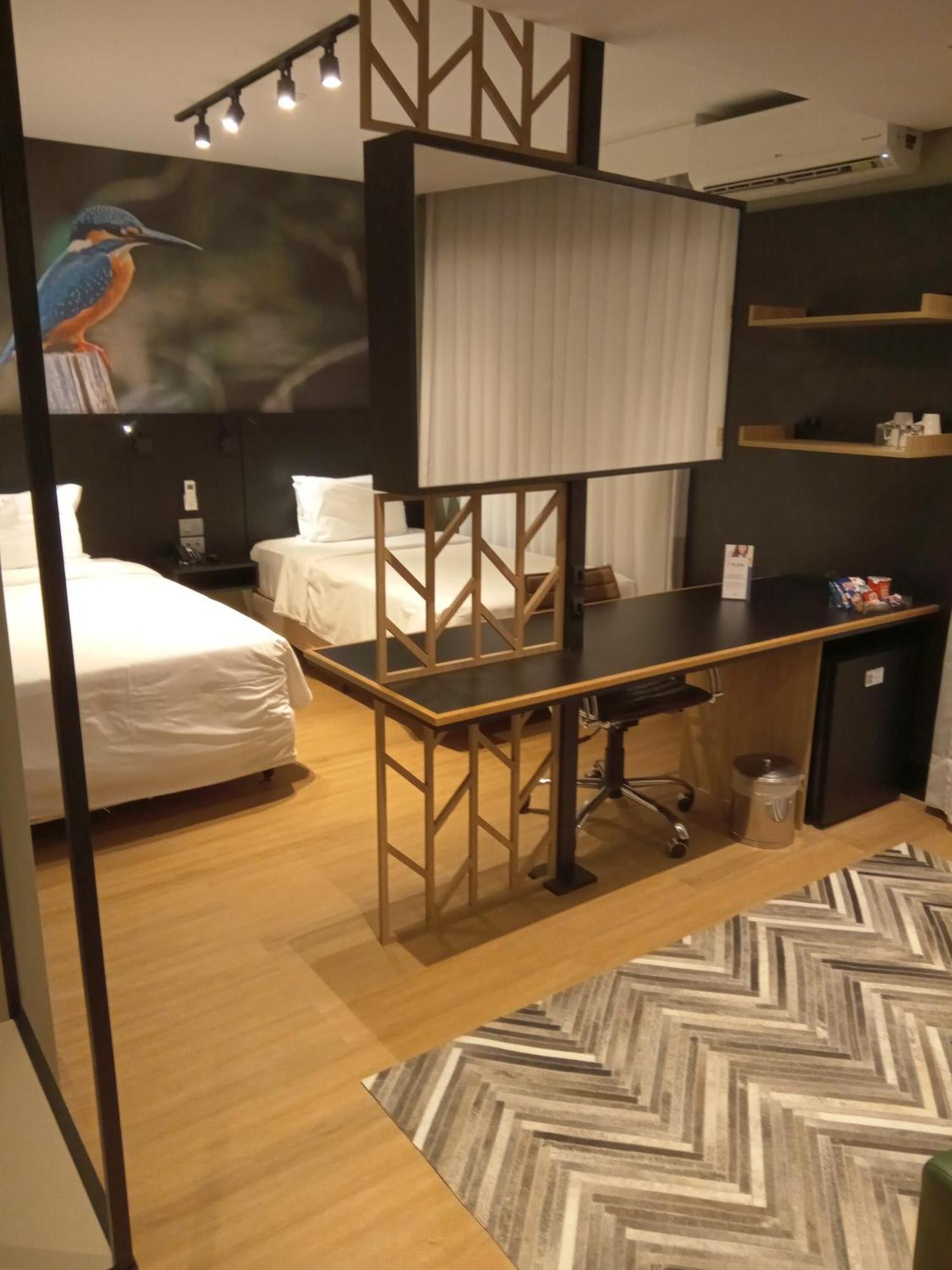 Art Hotel Transamerica Collection Porto Alegre Buitenkant foto A room at the hotel
